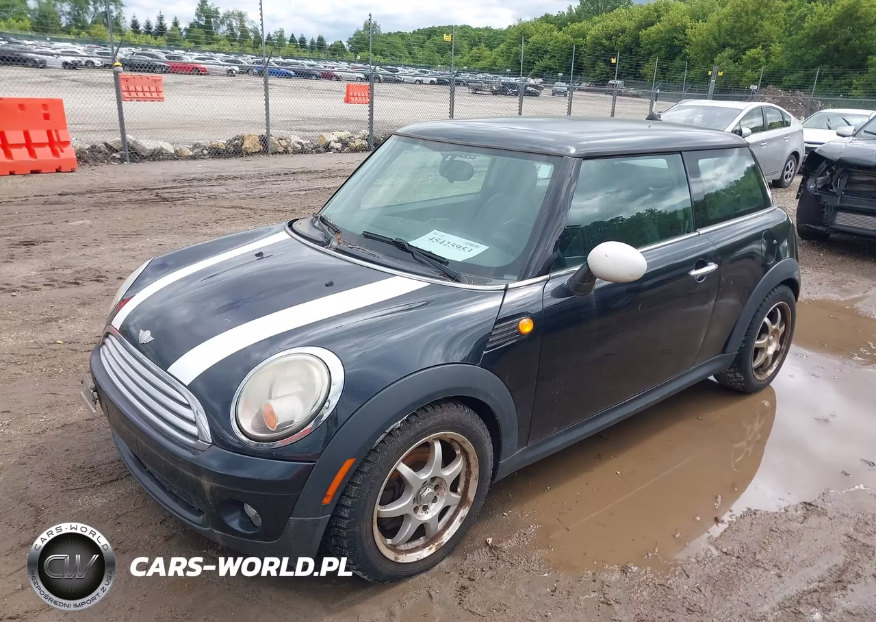 2008 Mini Cooper VIN:WMWMF33558TT62518 - 2