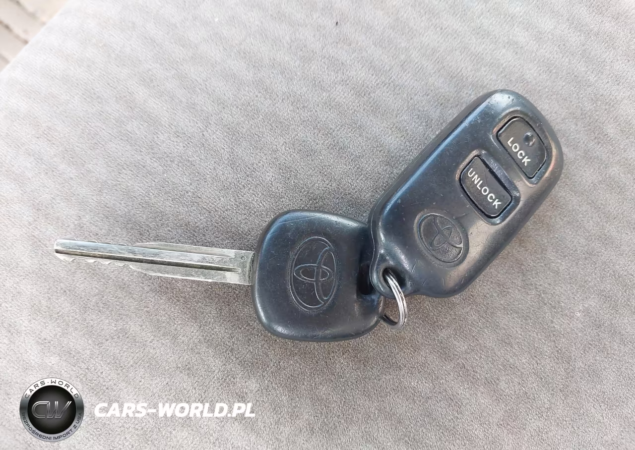 2007 Toyota Corolla Le VIN:JTDBR32E870136704 - 11