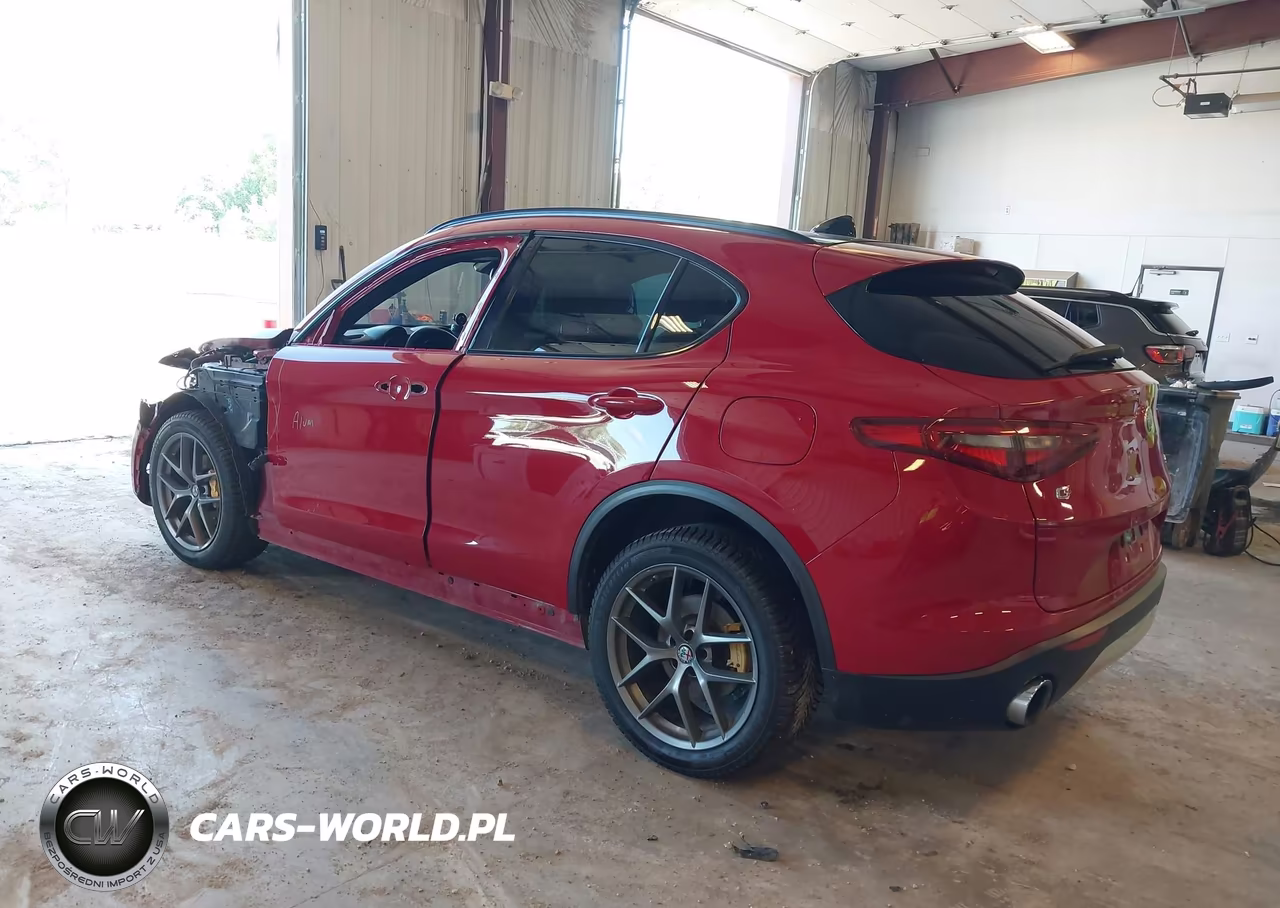 2018 Alfa Romeo Stelvio Ti Sport Awd VIN:ZASFAKNN1J7C00084 - 3