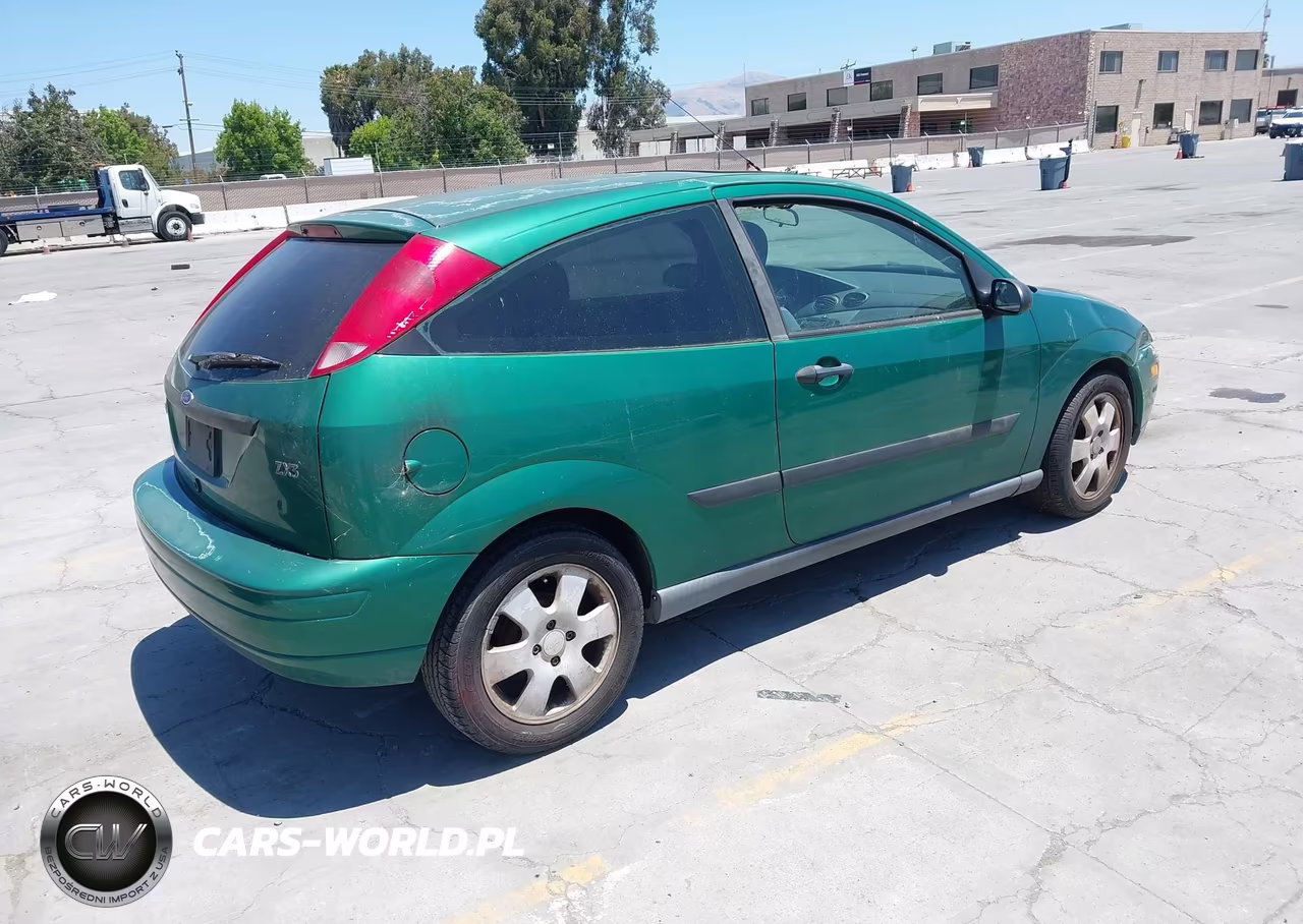2002 Ford Focus Zx3 VIN:3FAHP313X2R157987 - 4