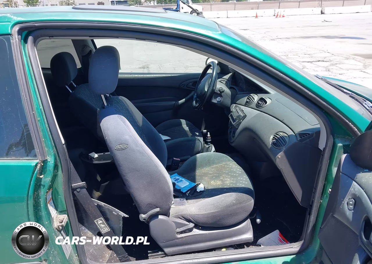 2002 Ford Focus Zx3 VIN:3FAHP313X2R157987 - 5