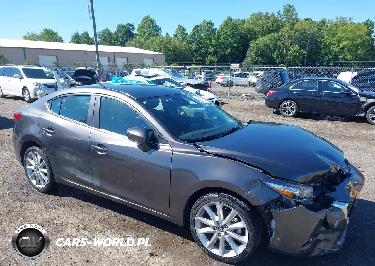 2017 Mazda Mazda3 Touring – zdjęcie 1 z 16