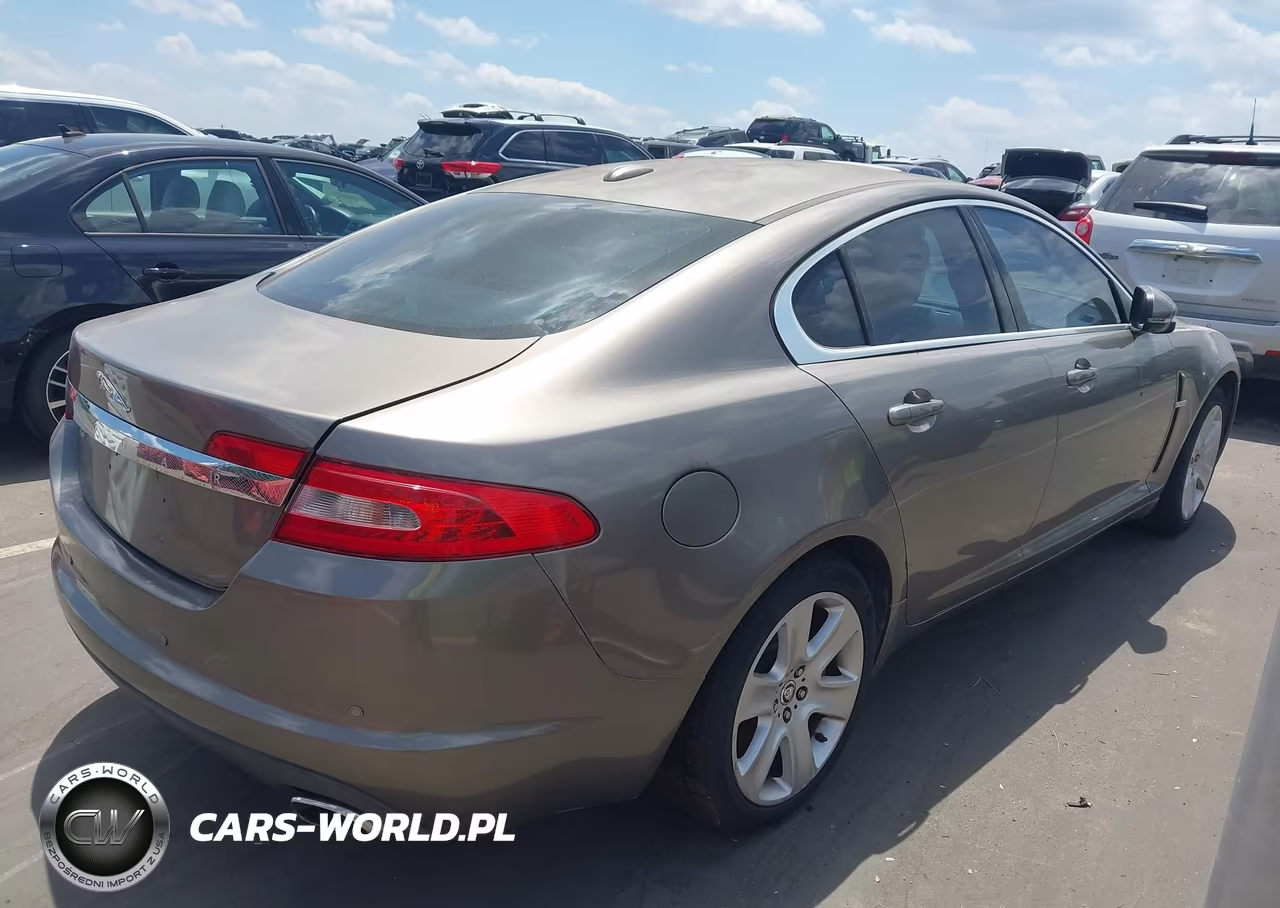 2011 Jaguar Xf VIN:SAJWA0FB1BLR85007 - 4