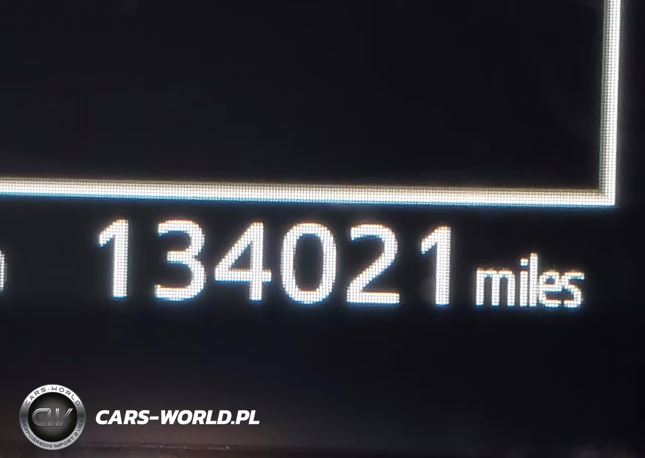 2020 Toyota Camry Se VIN:4T1G11AK8LU306440 - 16