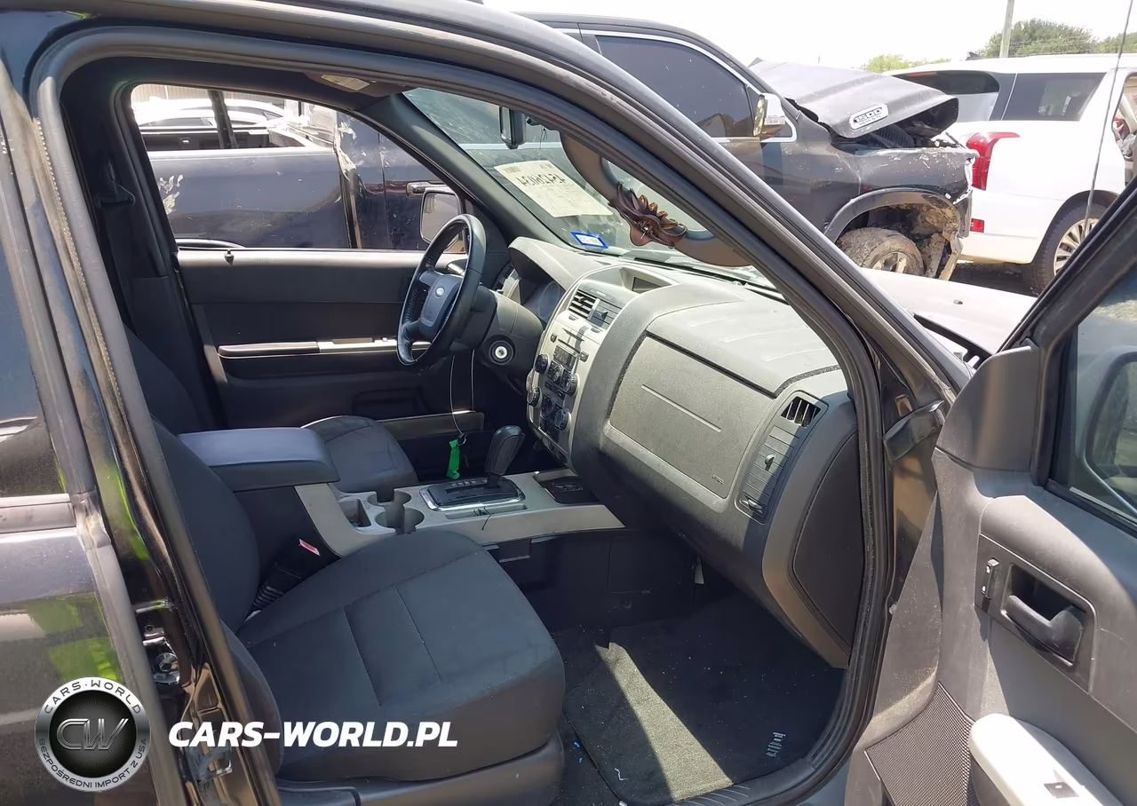 2011 Ford Escape Xlt VIN:1FMCU0DG6BKA08910 - 5
