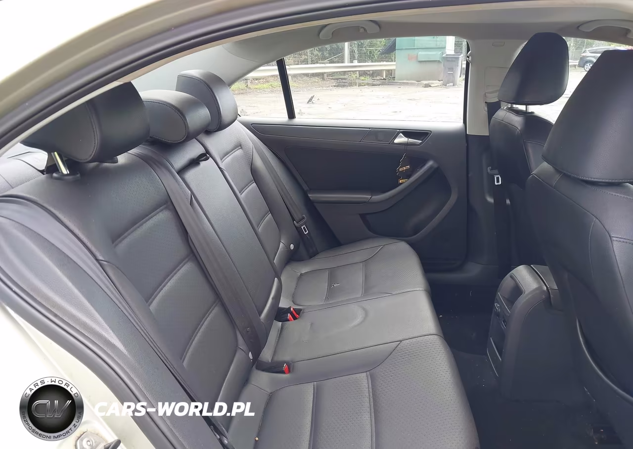 2014 Volkswagen Jetta 1.8T Se VIN:3VWD17AJXEM302590 - 8