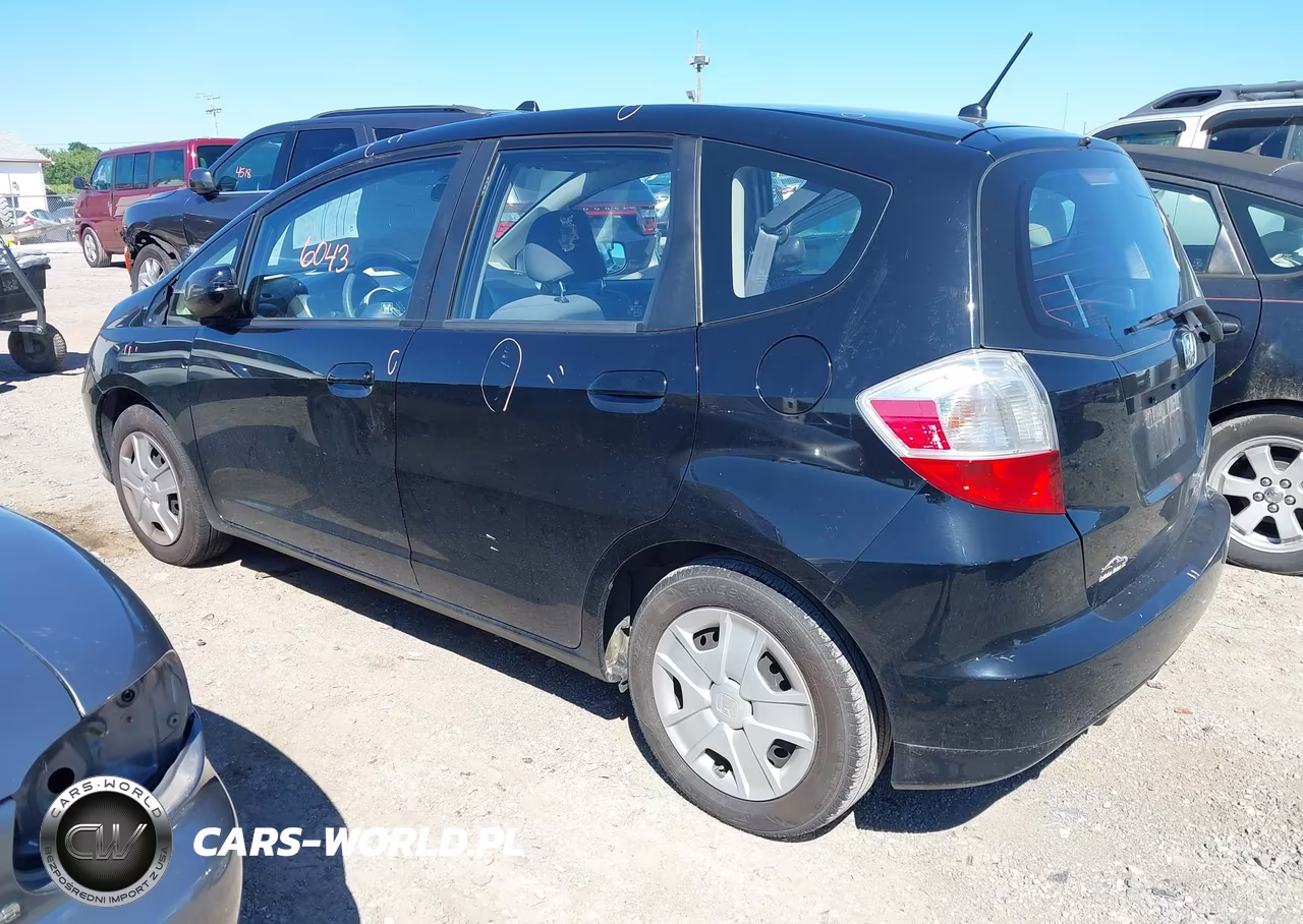 2012 Honda Fit VIN:JHMGE8H37CC017134 - 3