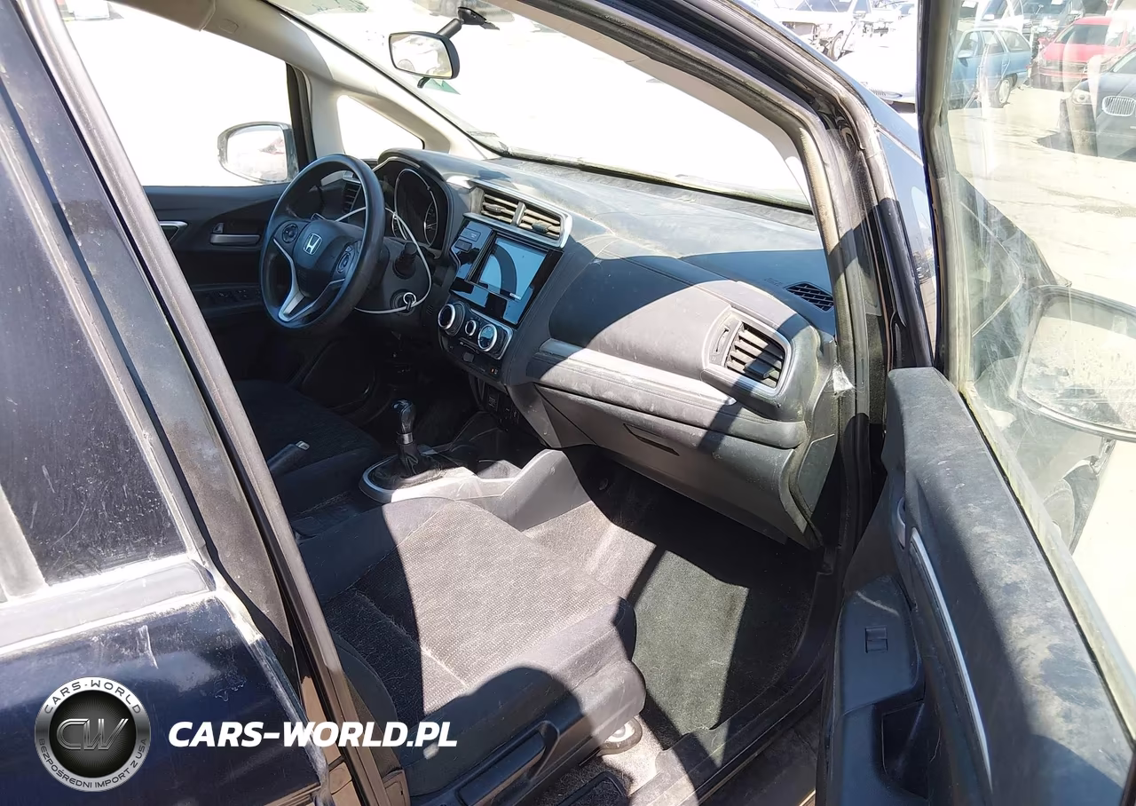 2015 Honda Fit Lx VIN:3HGGK5G54FM719671 - 5