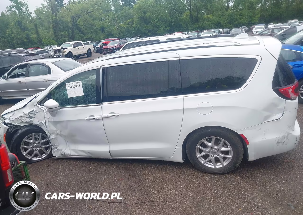 2021 Chrysler Pacifica Touring L VIN:2C4RC1BG1MR589229 - 14