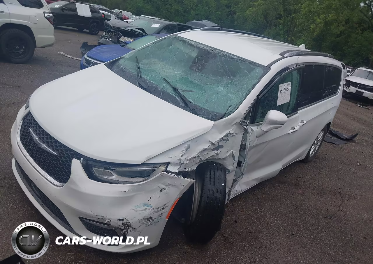 2021 Chrysler Pacifica Touring L VIN:2C4RC1BG1MR589229 - 2