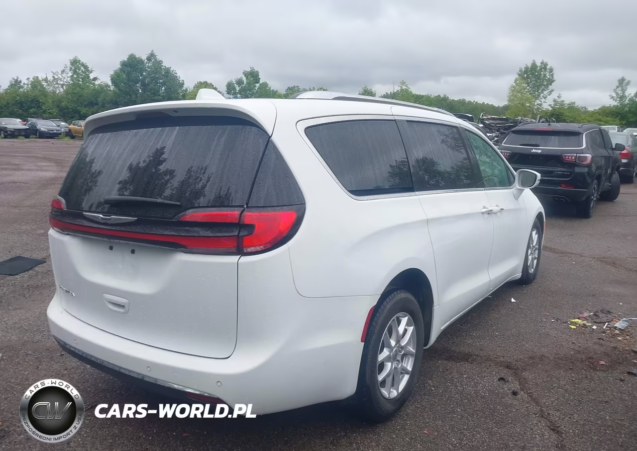 2021 Chrysler Pacifica Touring L VIN:2C4RC1BG1MR589229 - 4