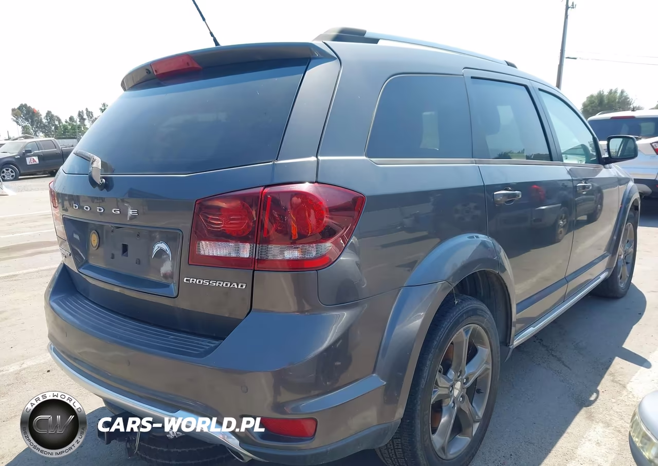 2015 Dodge Journey Crossroad VIN:3C4PDDGG1FT540594 - 4