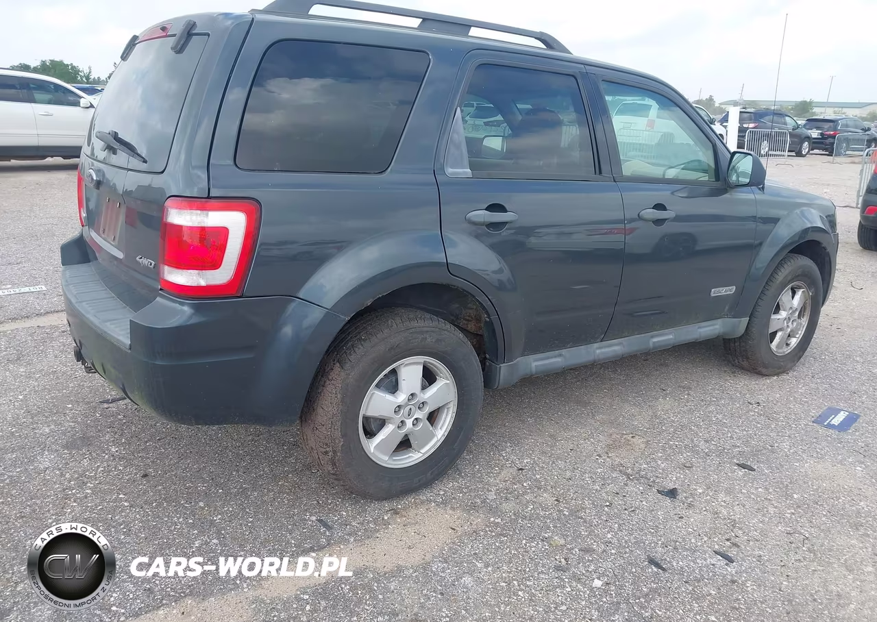 2008 Ford Escape Xlt VIN:1FMCU93108KD00062 - 4