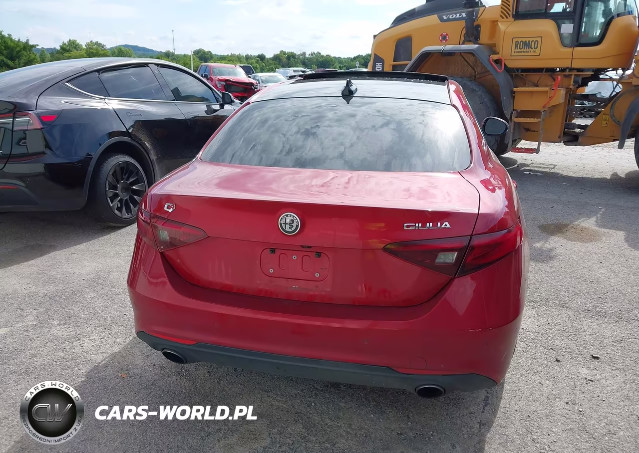 2017 Alfa Romeo Giulia Ti Awd VIN:ZARFAEEN8H7550242 - 16