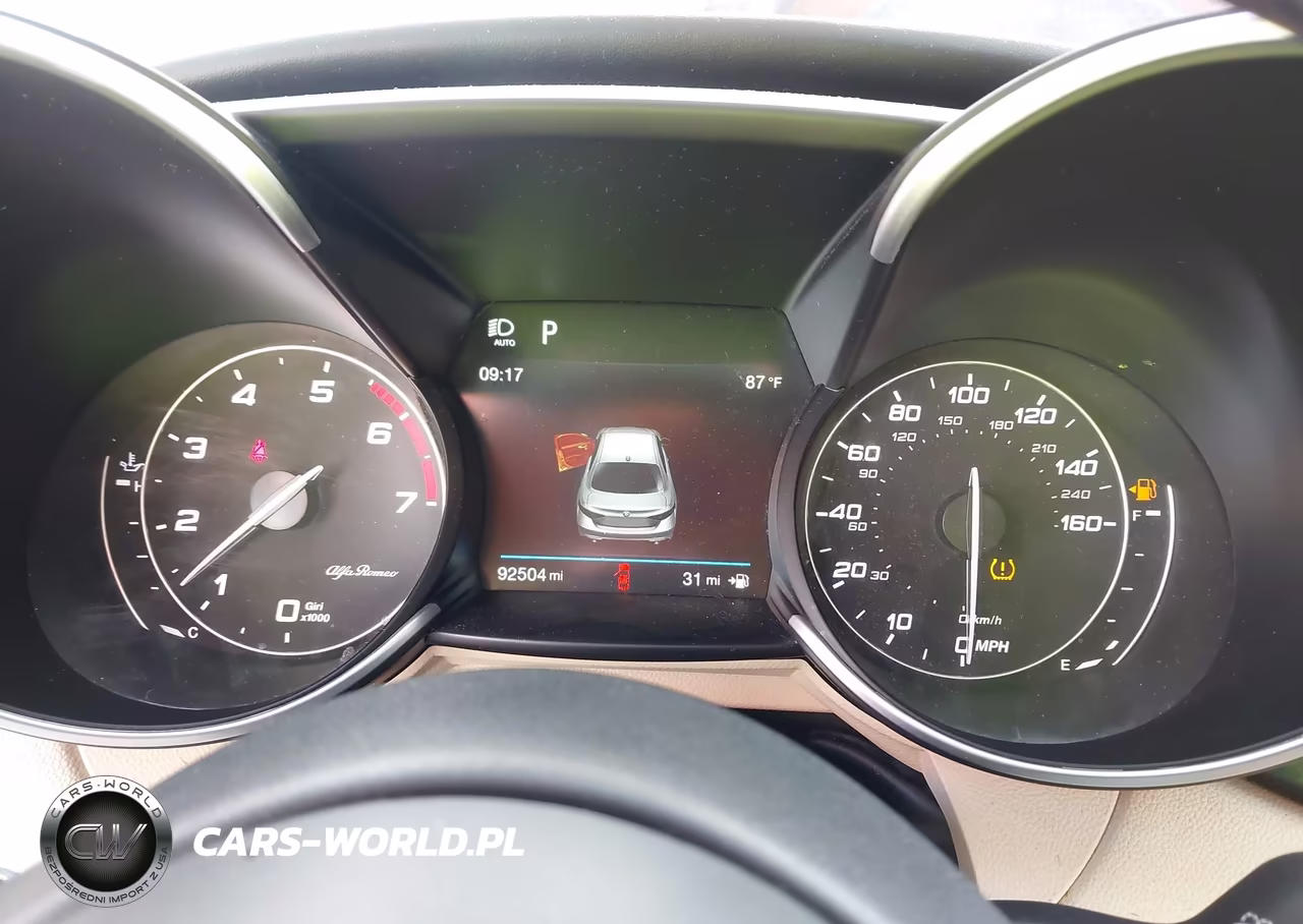 2017 Alfa Romeo Giulia Ti Awd VIN:ZARFAEEN8H7550242 - 7