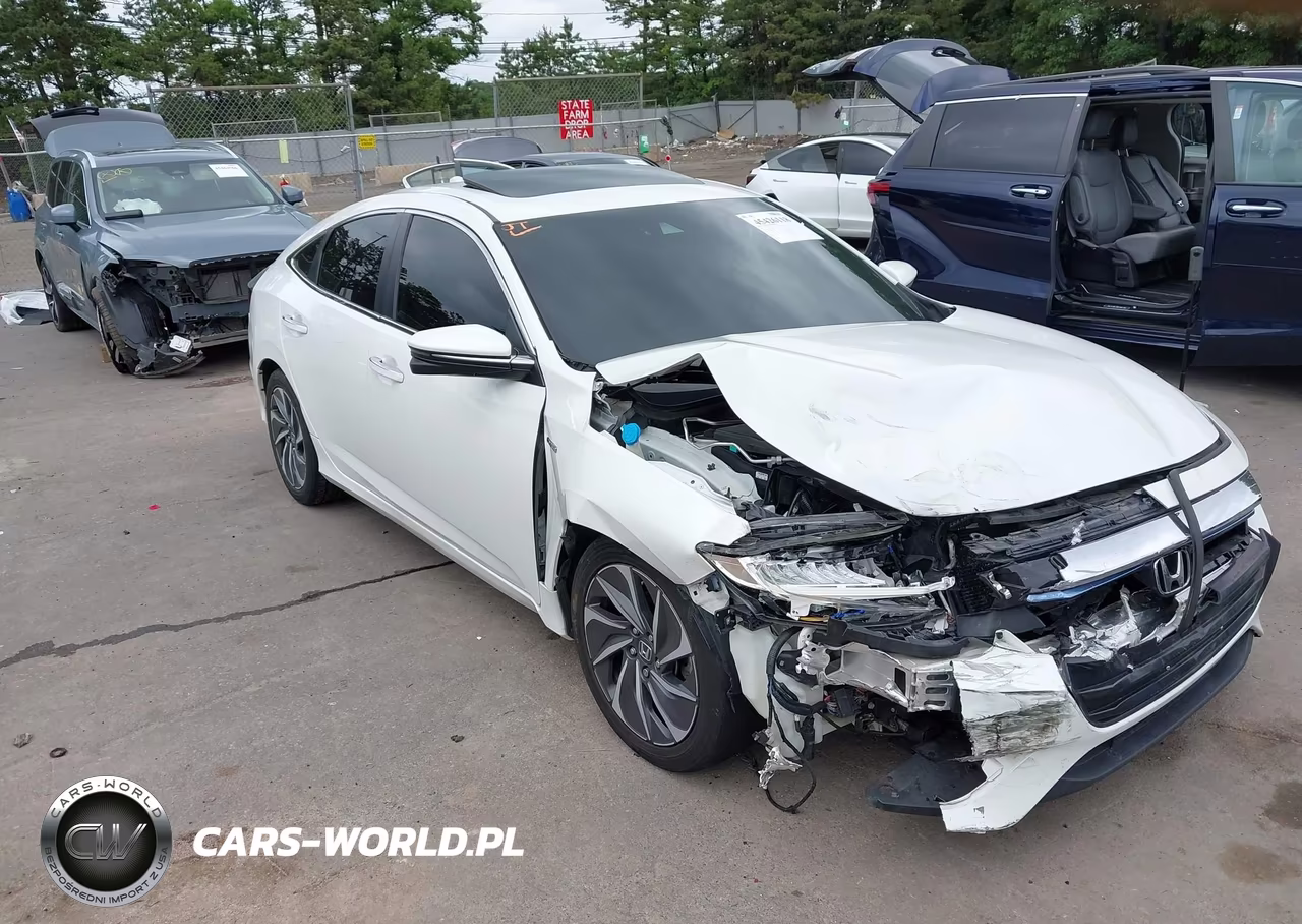 2019 Honda Insight Touring VIN:19XZE4F94KE007579 - 18