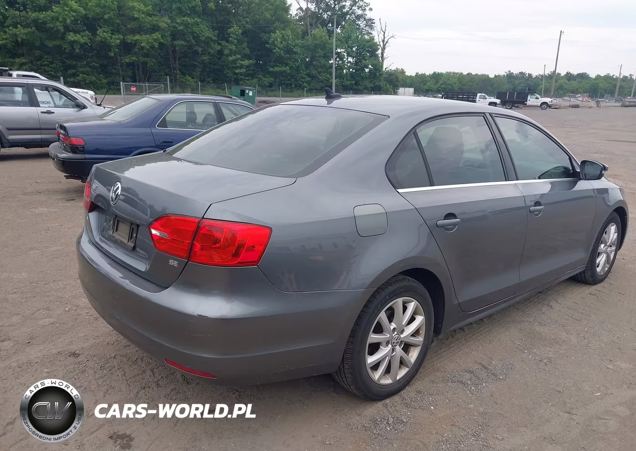 2014 Volkswagen Jetta 1.8T Se VIN:3VWD17AJ1EM334733 - 4