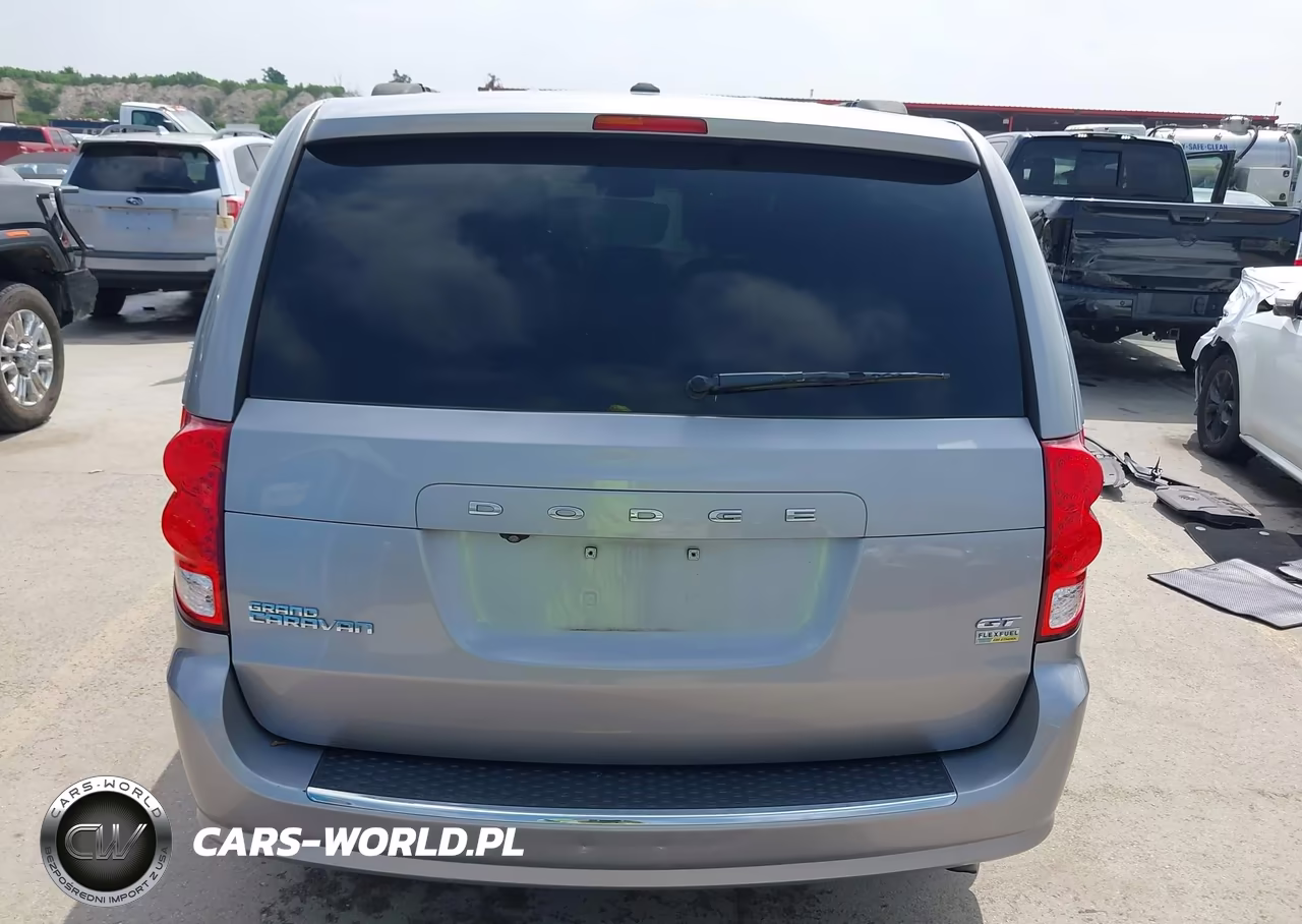 2018 Dodge Grand Caravan Gt VIN:2C4RDGEG4JR335876 - 16