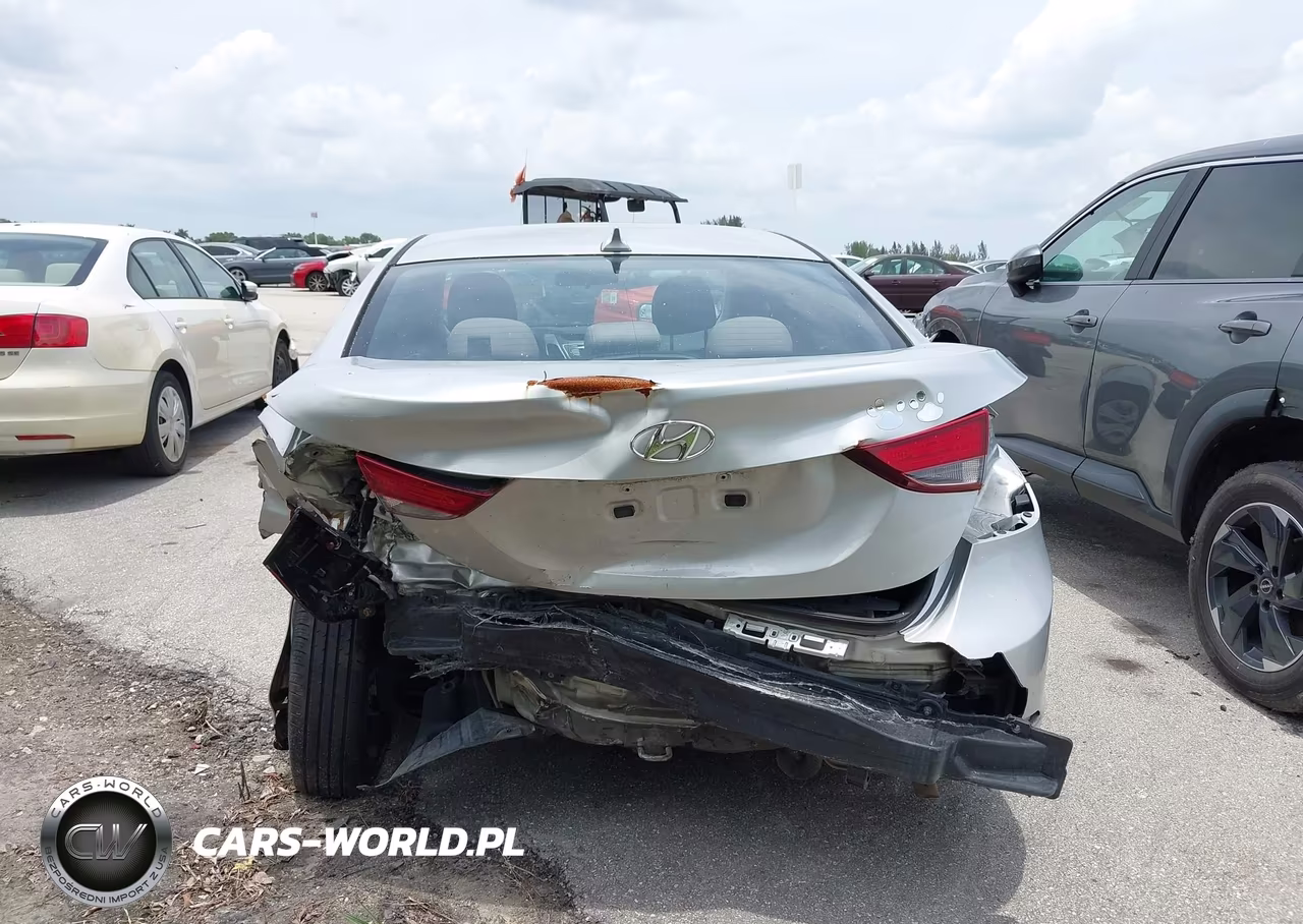 2016 Hyundai Elantra Se VIN:5NPDH4AE4GH696693 - 6