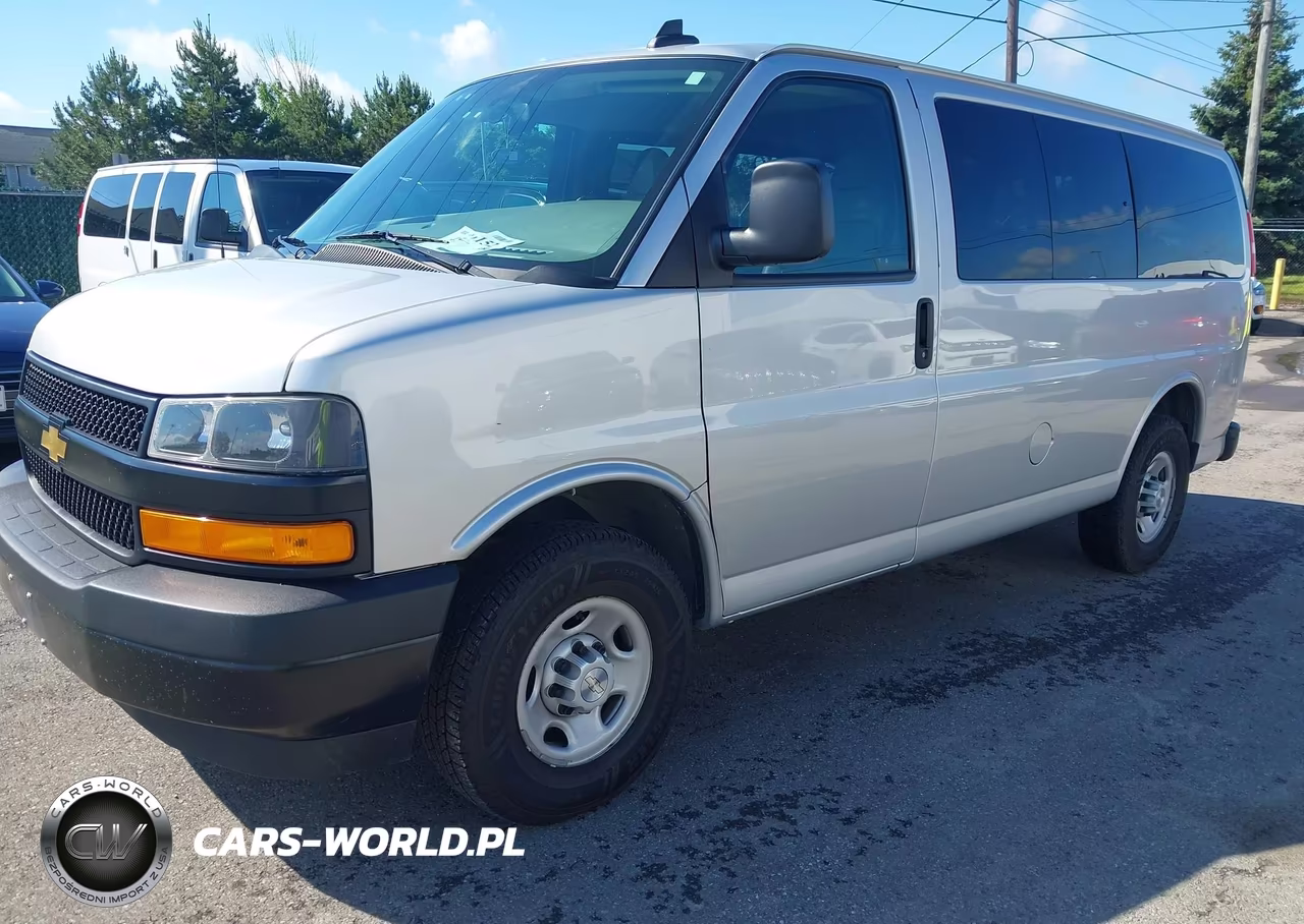 2020 Chevrolet Express Passenger Rwd 2500 Regular Wheelbase Ls VIN:1GAWGEFP3L1266384 - 2