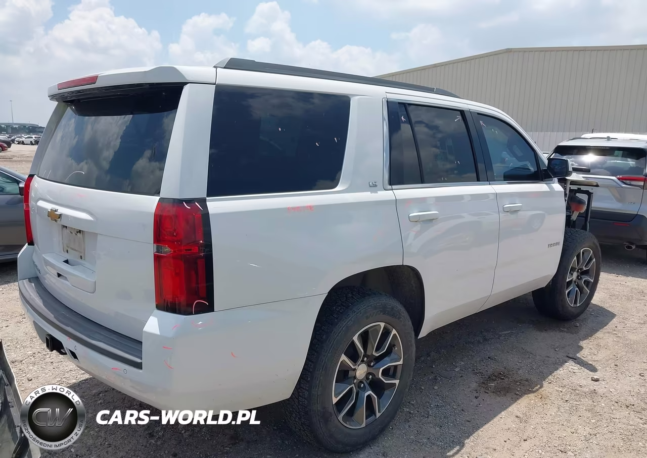 2015 Chevrolet Tahoe Ls VIN:1GNSCAKC6FR696131 - 4
