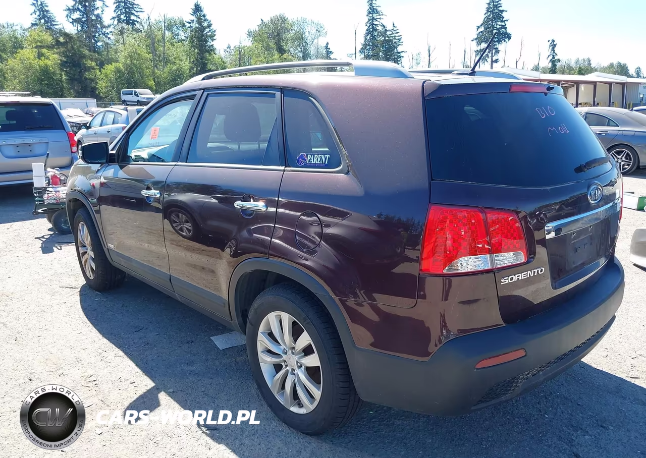 2011 Kia Sorento Lx V6 VIN:5XYKTDA23BG177730 - 3