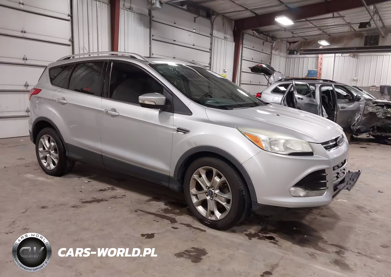 2015 Ford Escape Titanium – zdjęcie 1 z 19