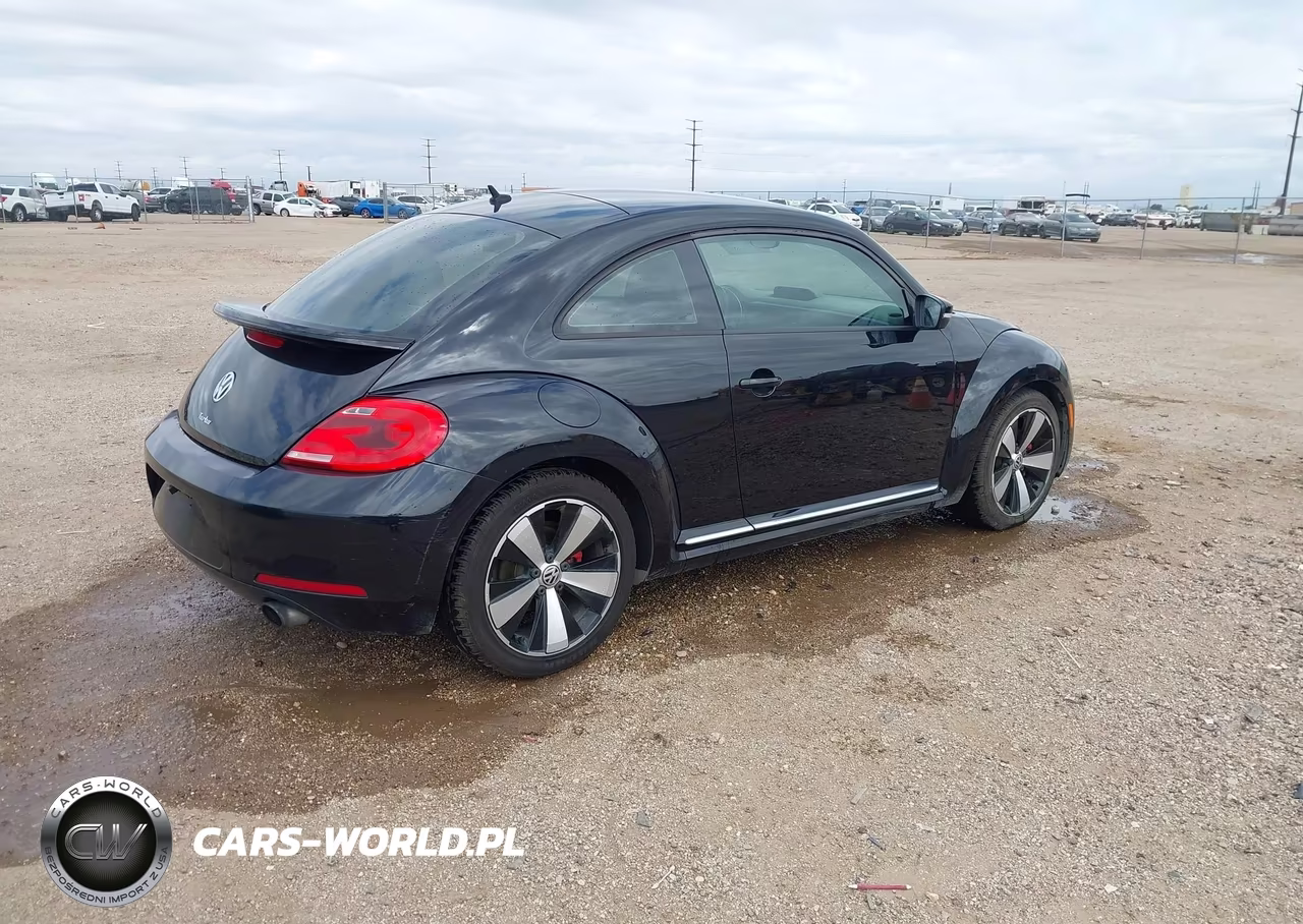 2013 Volkswagen Beetle 2.0T Turbo VIN:3VWV67AT0DM608932 - 4