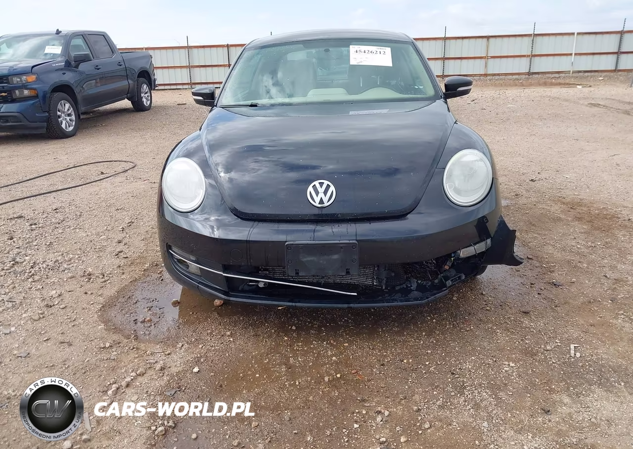 2013 Volkswagen Beetle 2.0T Turbo VIN:3VWV67AT0DM608932 - 6
