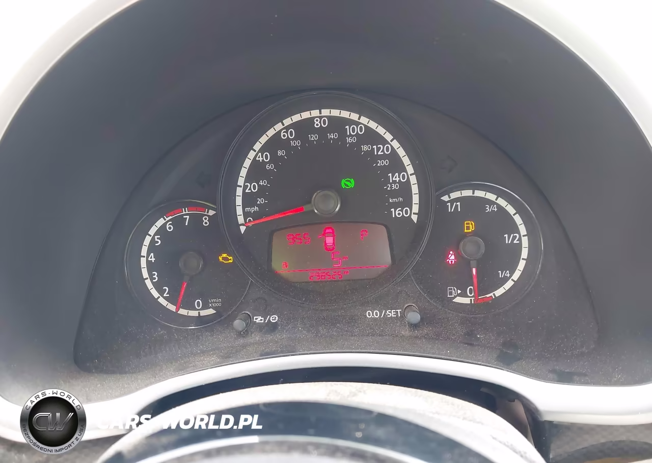 2013 Volkswagen Beetle 2.0T Turbo VIN:3VWV67AT0DM608932 - 7
