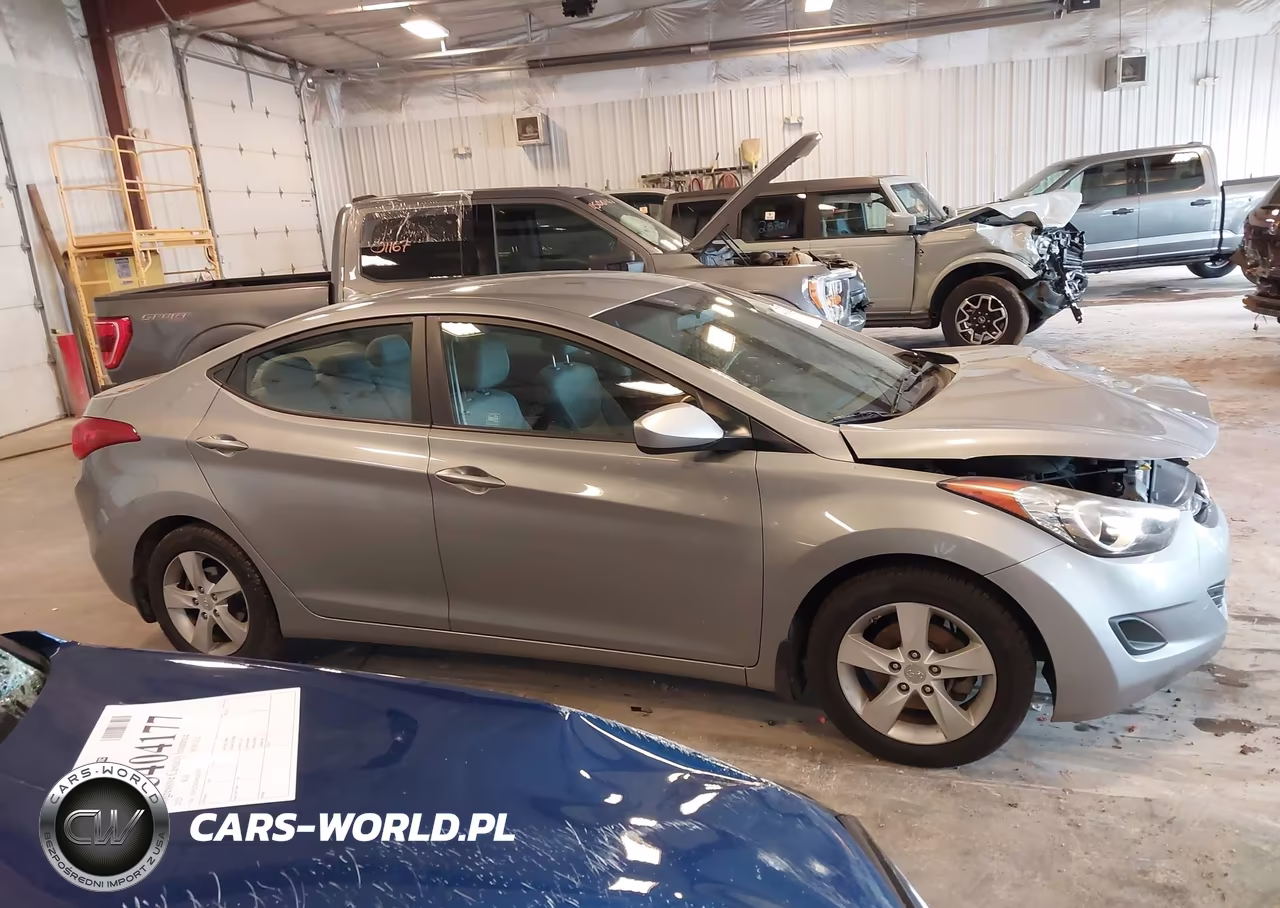 2013 Hyundai Elantra Gls VIN:KMHDH4AE4DU889956 - 13