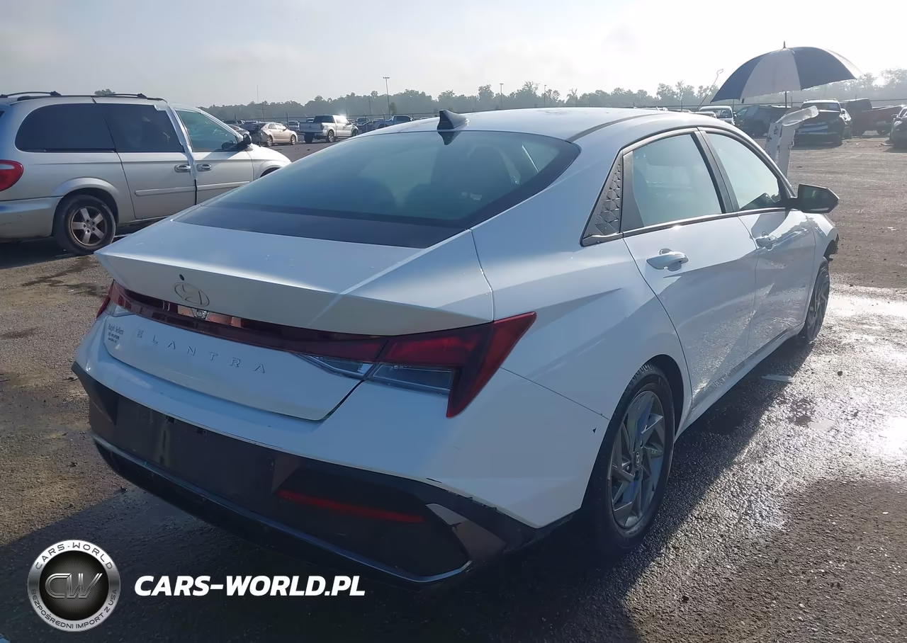 2024 Hyundai Elantra Sel VIN:KMHLM4DG8RU762896 - 4