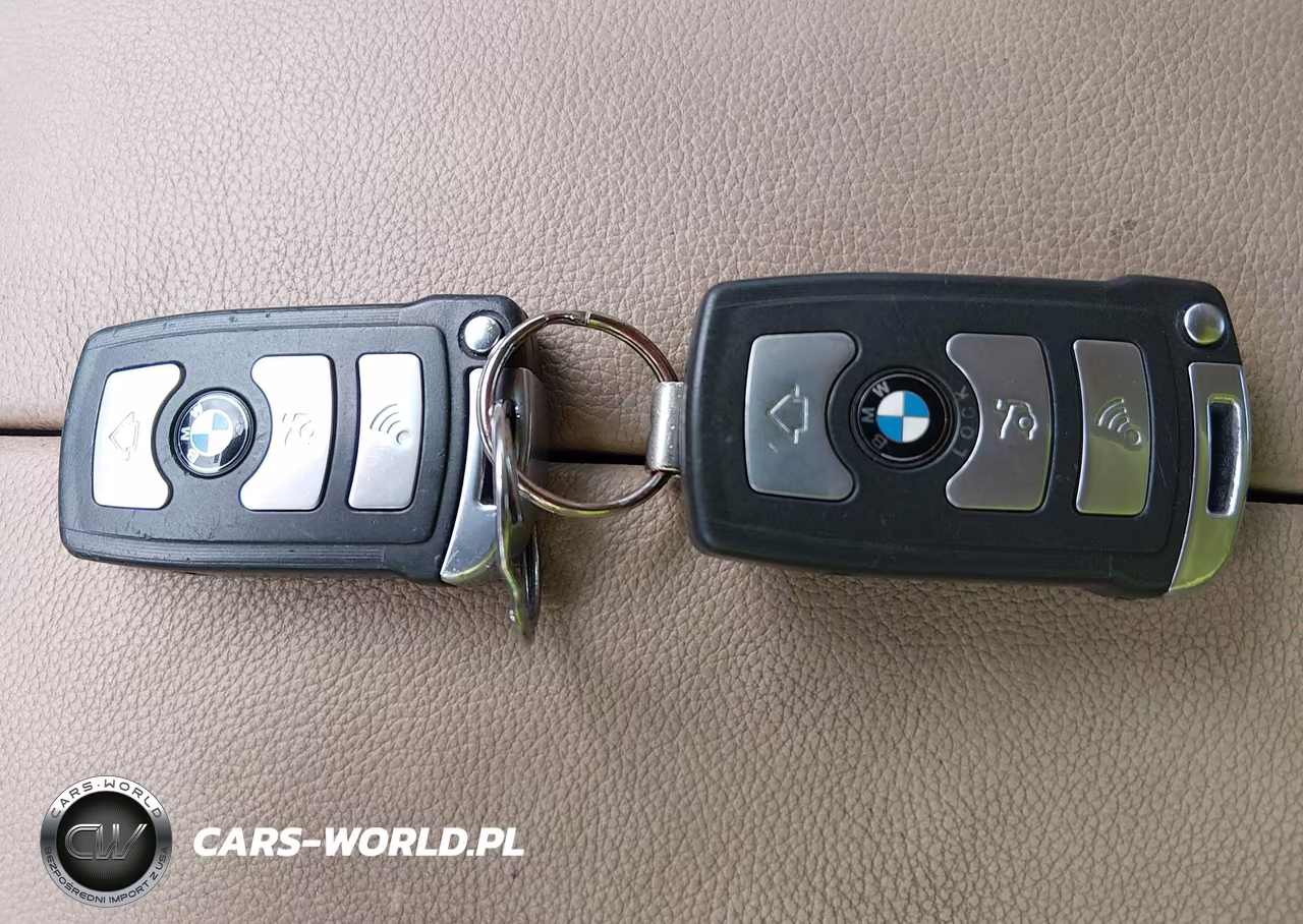 2006 BMW 760Li VIN:WBAHN03586DD98135 - 11