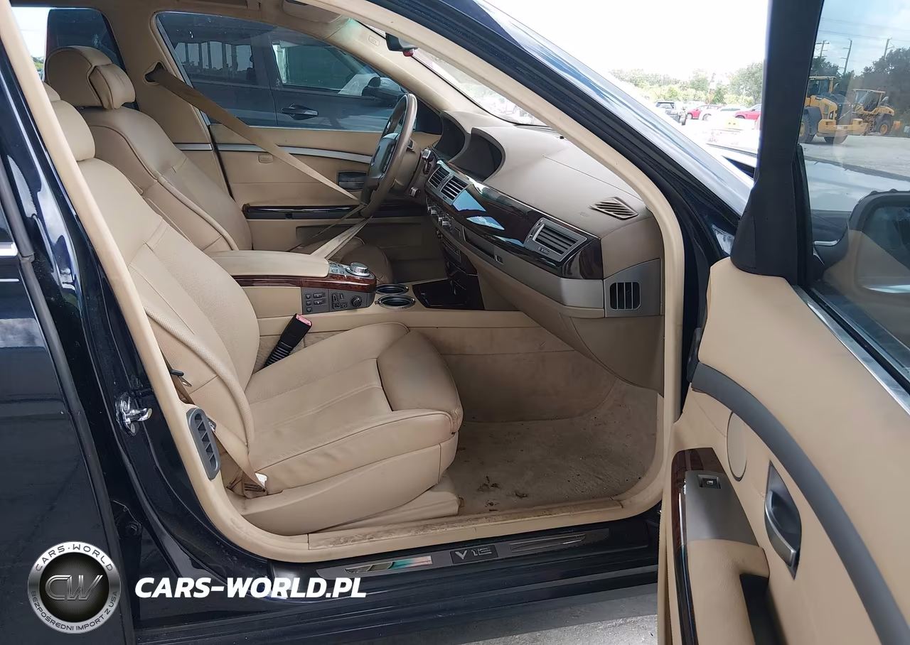 2006 BMW 760Li VIN:WBAHN03586DD98135 - 5