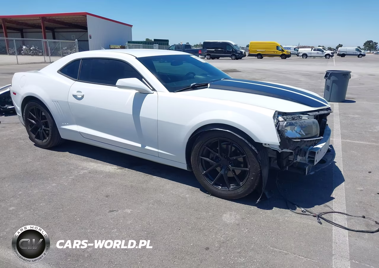 2015 Chevrolet Camaro 1Lt – zdjęcie 1 z 17
