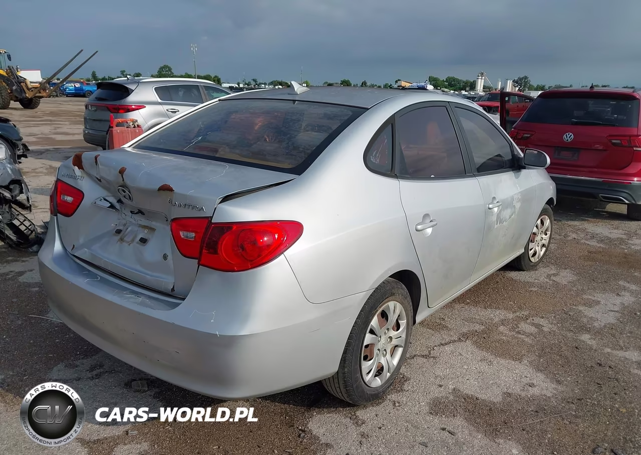 2010 Hyundai Elantra Gls VIN:KMHDU4AD8AU890526 - 4