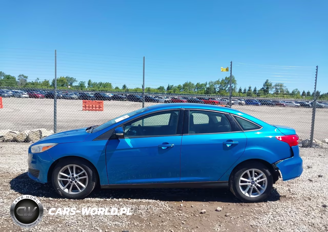2015 Ford Focus Se VIN:1FADP3F26FL213670 - 14
