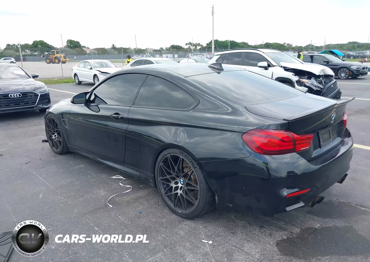 2018 BMW M4 VIN:WBS4Y9C5XJAA85376 - 3