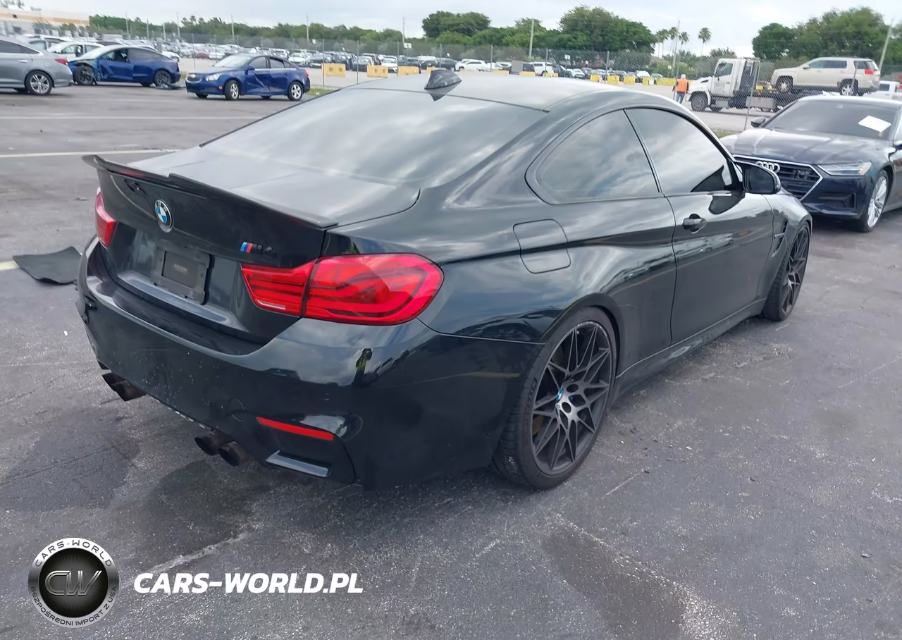 2018 BMW M4 VIN:WBS4Y9C5XJAA85376 - 4