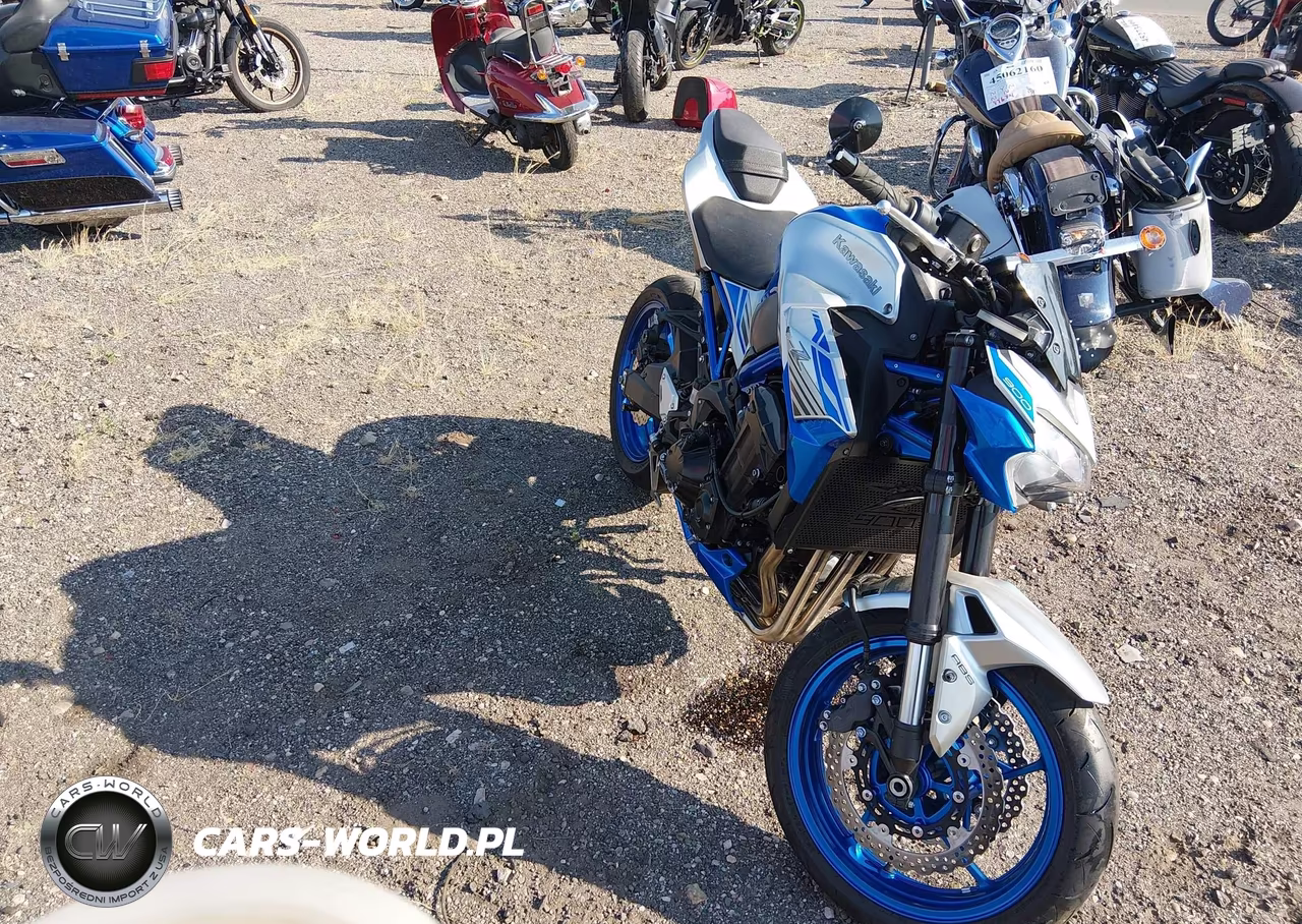 2020 Kawasaki Zr900 F – zdjęcie 1 z 17