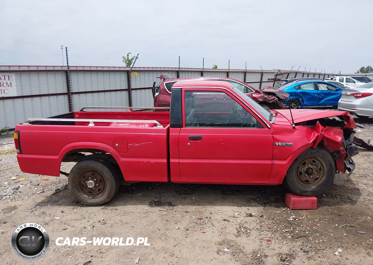 1992 Mazda B2200 Short Bed VIN:JM2UF1132N0285642 - 13