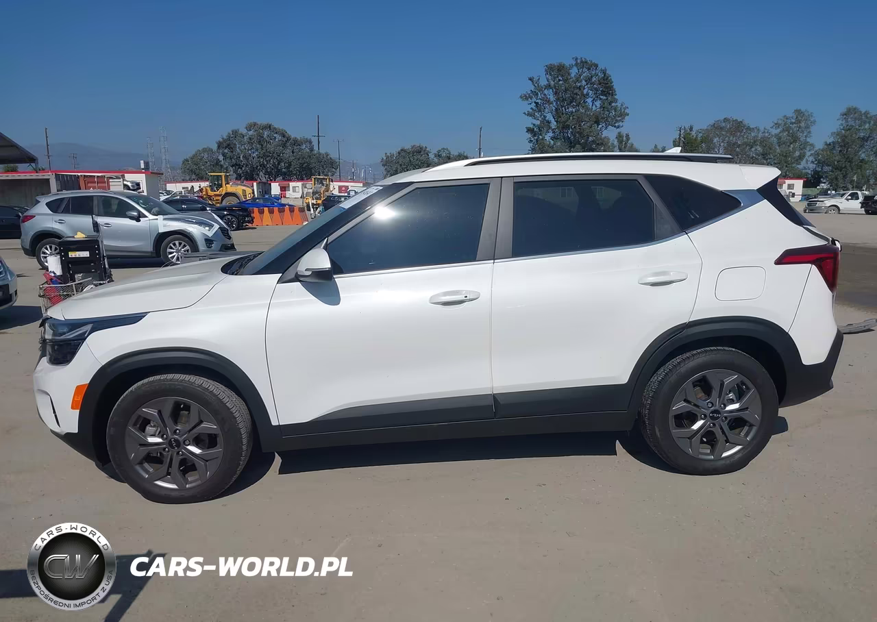 2024 Kia Seltos S VIN:KNDEU2AA0R7652652 - 14