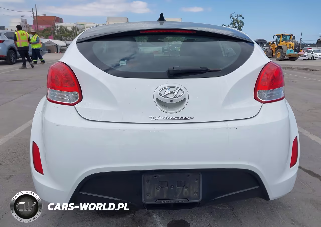 2014 Hyundai Veloster Base W-Black VIN:KMHTC6AD3EU211925 - 18