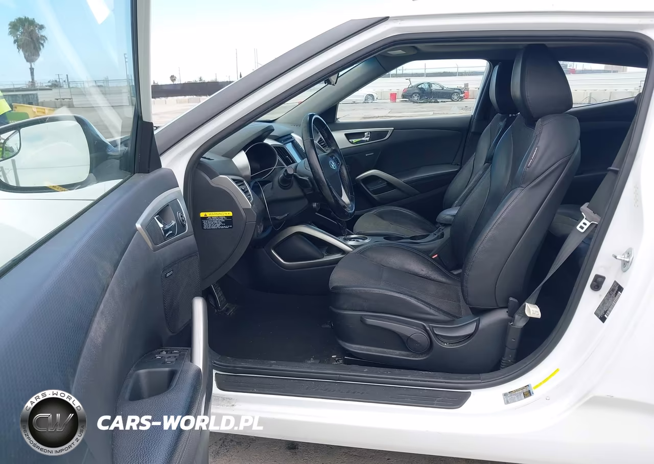 2014 Hyundai Veloster Base W-Black VIN:KMHTC6AD3EU211925 - 5