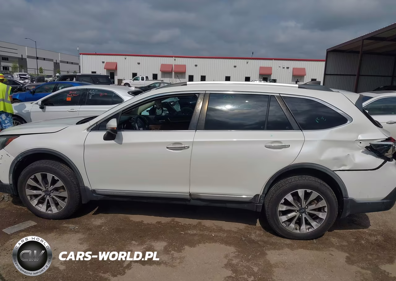2018 Subaru Outback 2.5I Touring VIN:4S4BSATC2J3306269 - 14