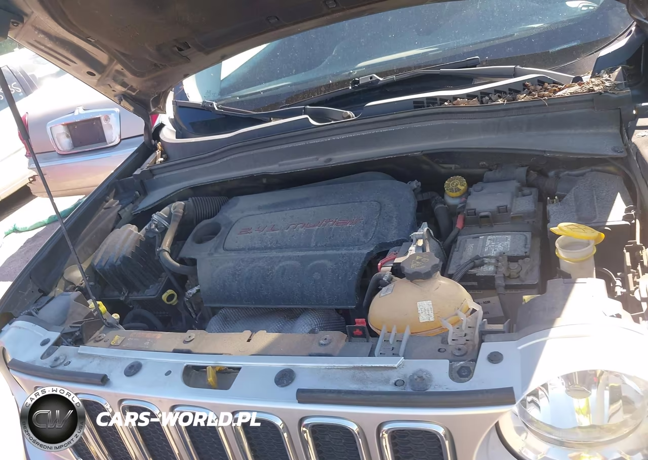 2016 Jeep Renegade Limited VIN:ZACCJADT0GPC77434 - 10