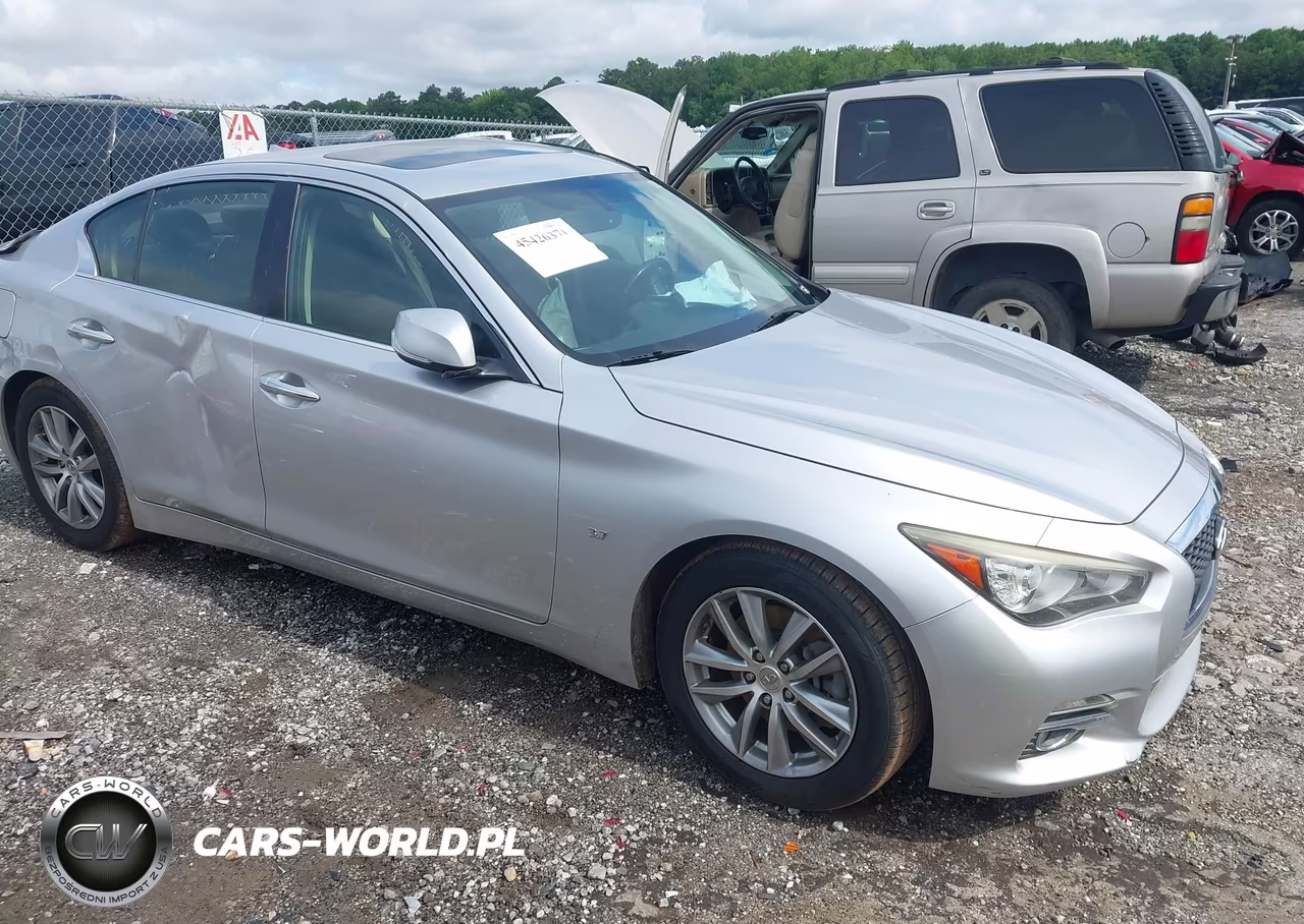 2015 Infiniti Q50 Premium – zdjęcie 1 z 17
