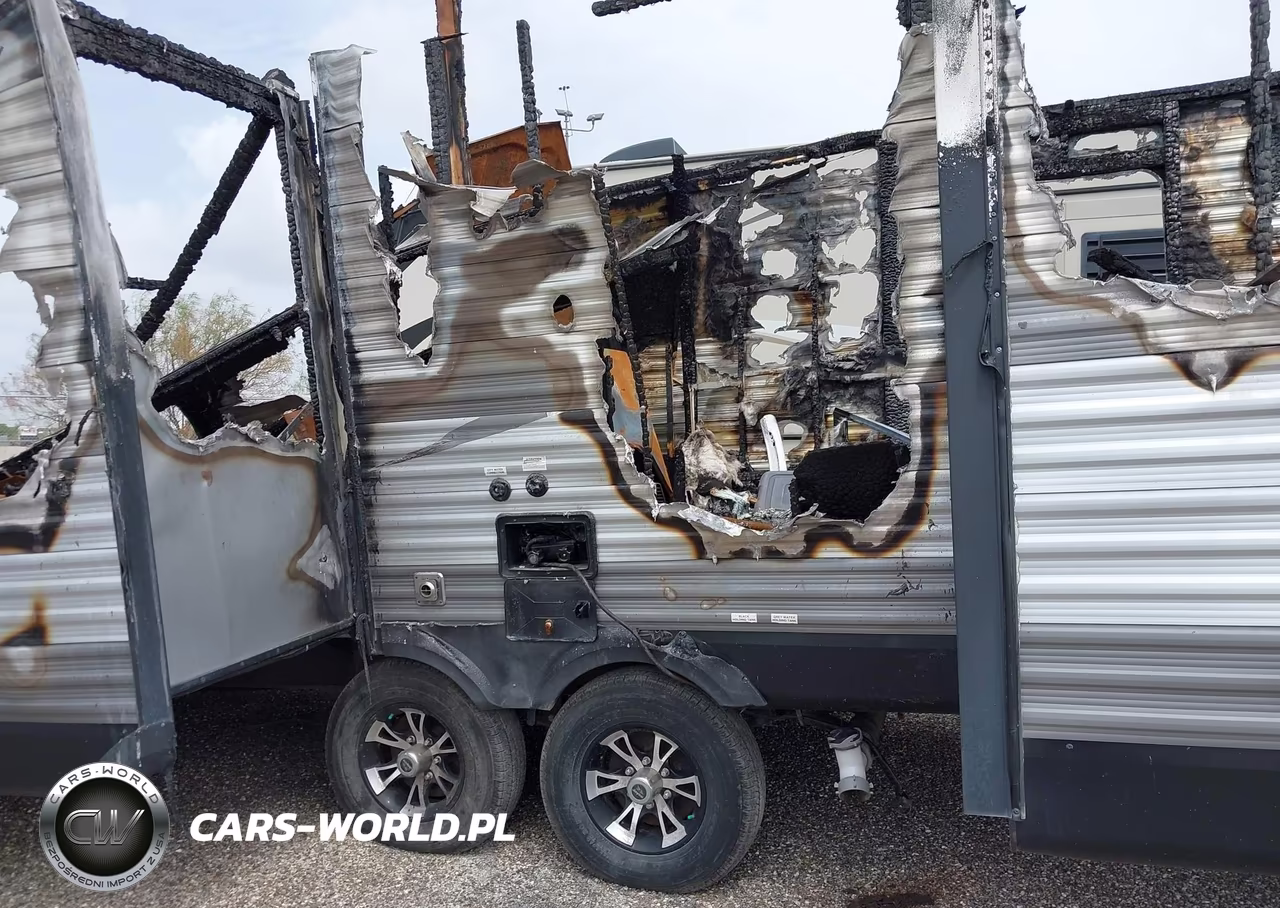 2021 Jayco Jayfl184Bh VIN:1UJBJ0BV9M1T60060 - 10