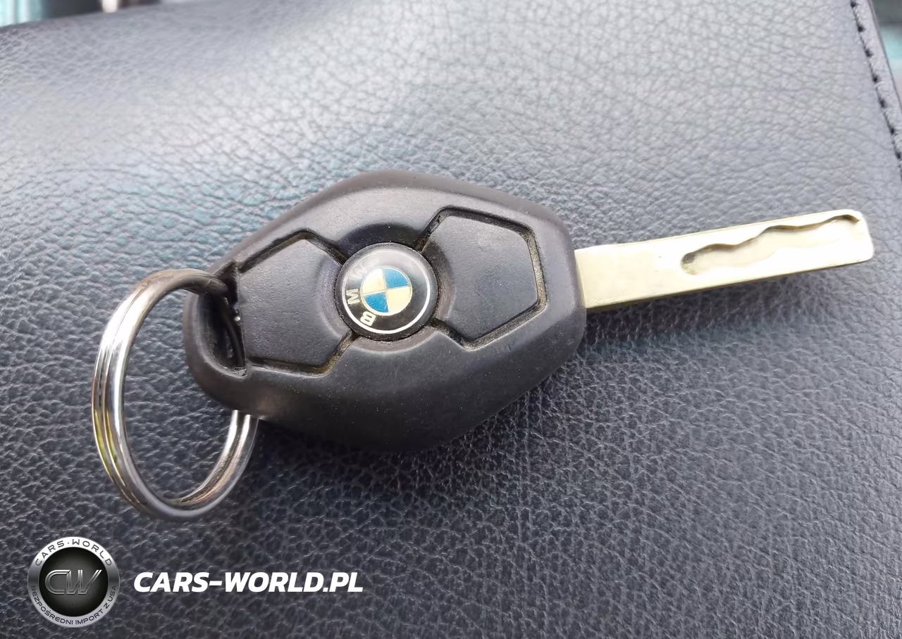 2002 BMW 3 Series 325Ci VIN:WBABN334X2PG57912 - 11