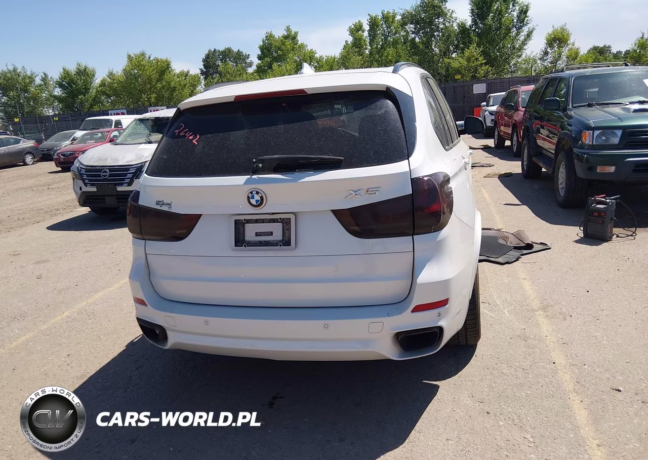 2015 BMW X5 xDrive50I VIN:5UXKR6C54F0J78977 - 16
